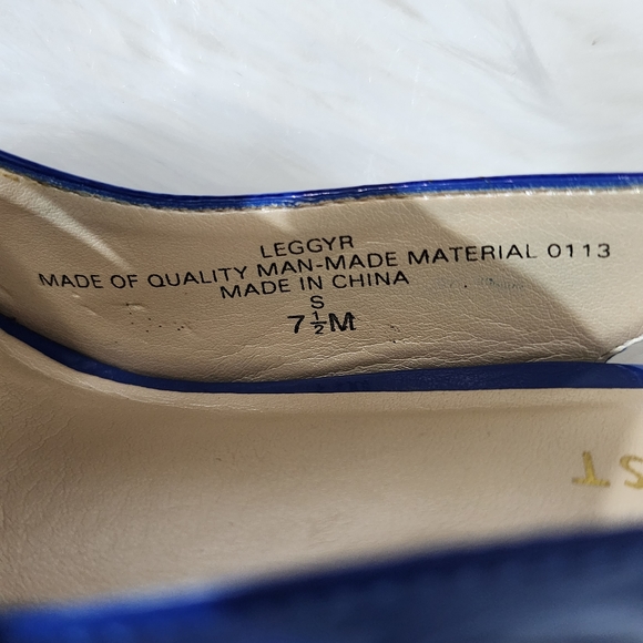 Nine West Faux Patent Leather Blue Peep Toe Wedge, Size 7.5 - Picture 8 of 9